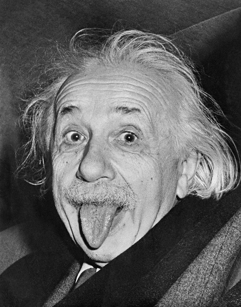 Albert-Einstein-sticks-hi-001